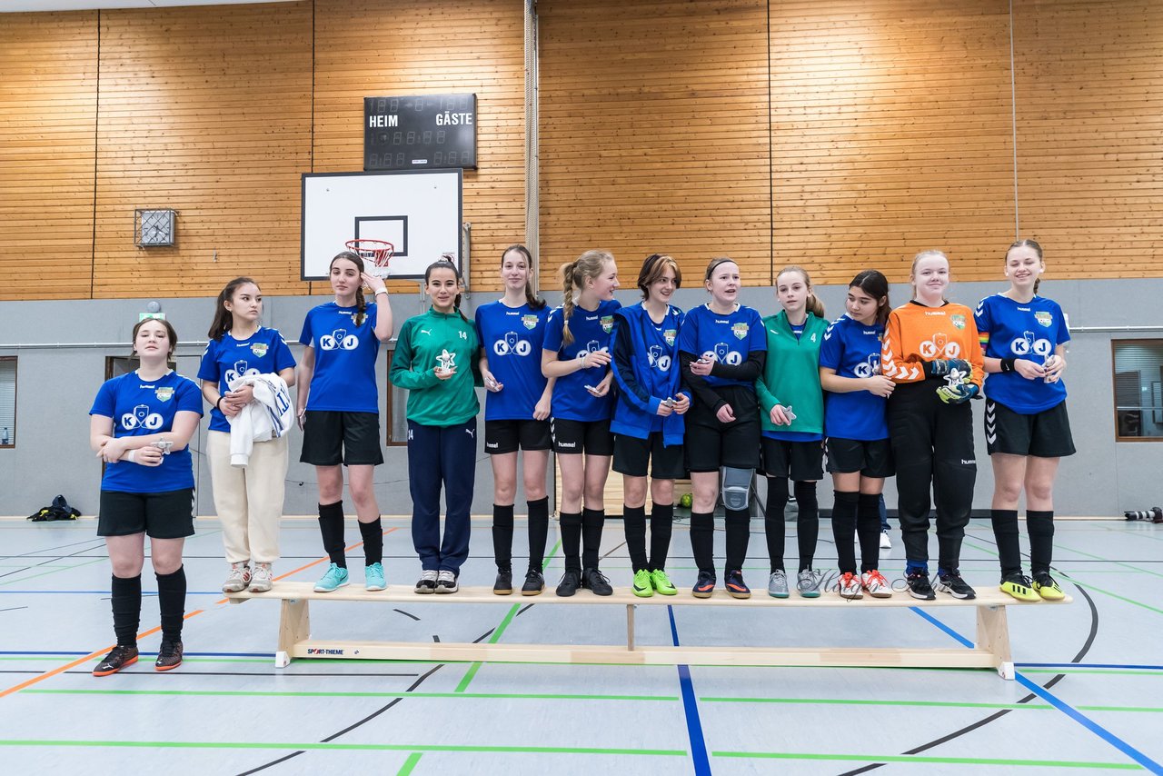 Bild 52 - B2 Loewinnen Cup